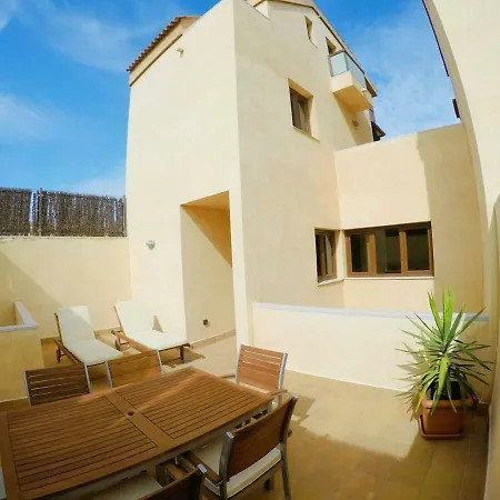 4 Calle El Pozo * Corralejo